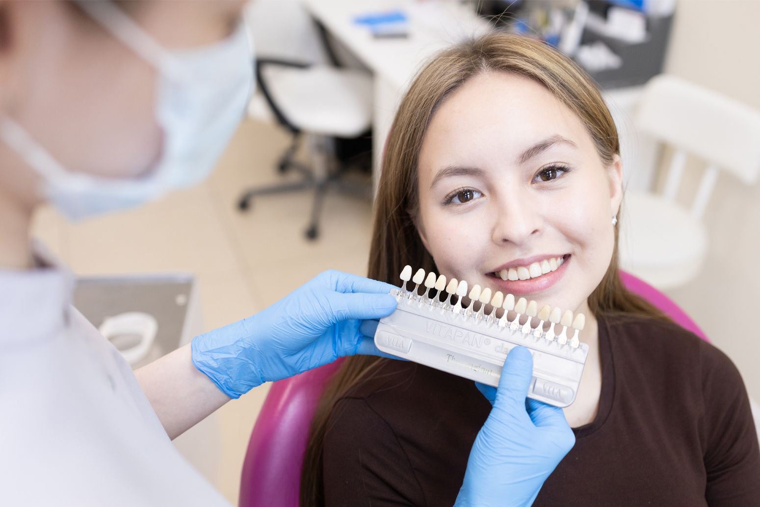 Ästhetische Behandlungen – Bleaching, Veneers